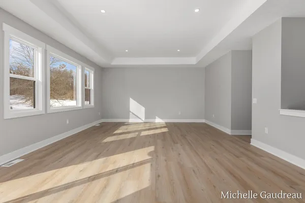 $599,900 | 3591 Leaf Lane, Freeport, MI 49325