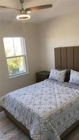 $7,000 | 385 Glenridding Street, Las Vegas, NV 89183