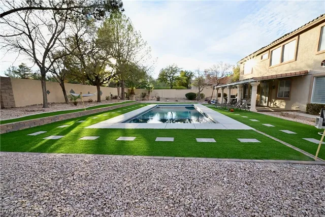 $7,000 | 385 Glenridding Street, Las Vegas, NV 89183