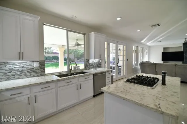 $7,000 | 385 Glenridding Street, Las Vegas, NV 89183