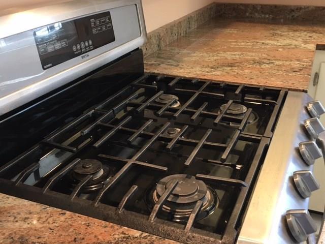 24 Candlewyck Road Portland, ME 04102 - Photo 11 of 35 Photo
