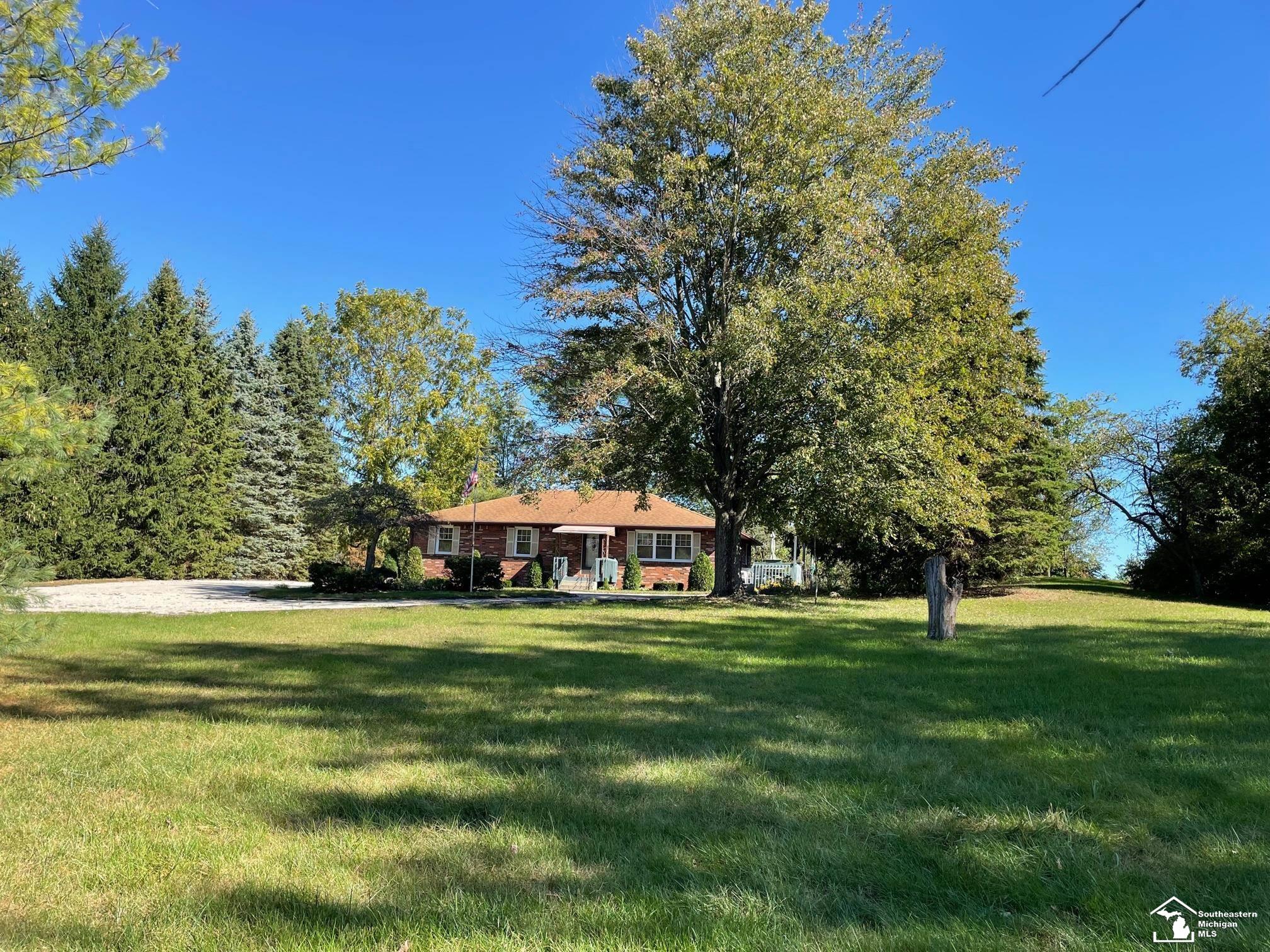 10360 Douglas Road Temperance, MI 48182 - Photo 4 of 50
