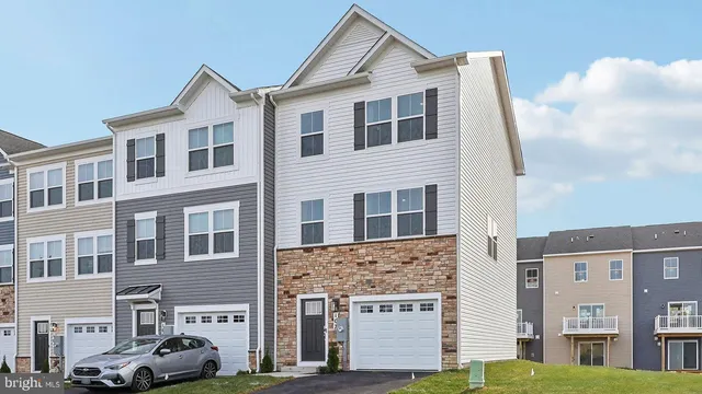 $399,990 | 149 Willett Holw Street, Stephens City, VA 22655