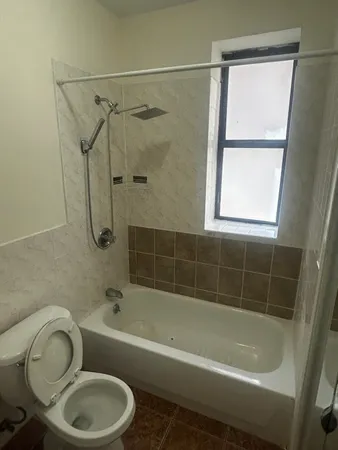 $2,000 | 845 Boulevard East, Unit 3A, Weehawken, NJ 07086