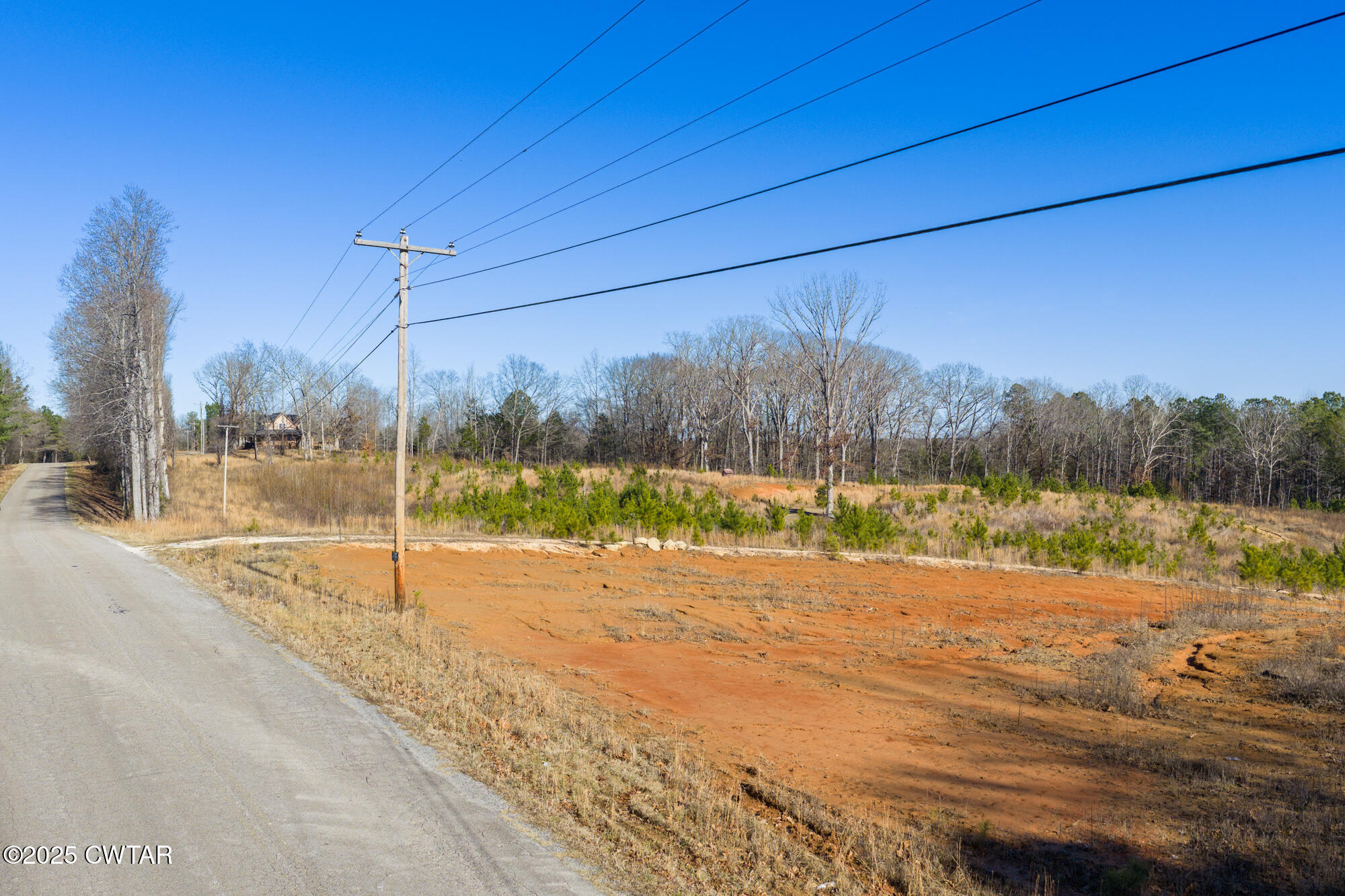 709 Broadway Road North Lexington, TN 38351 - Photo 4 of 11 DJI_20251219125235_0155_D (1)