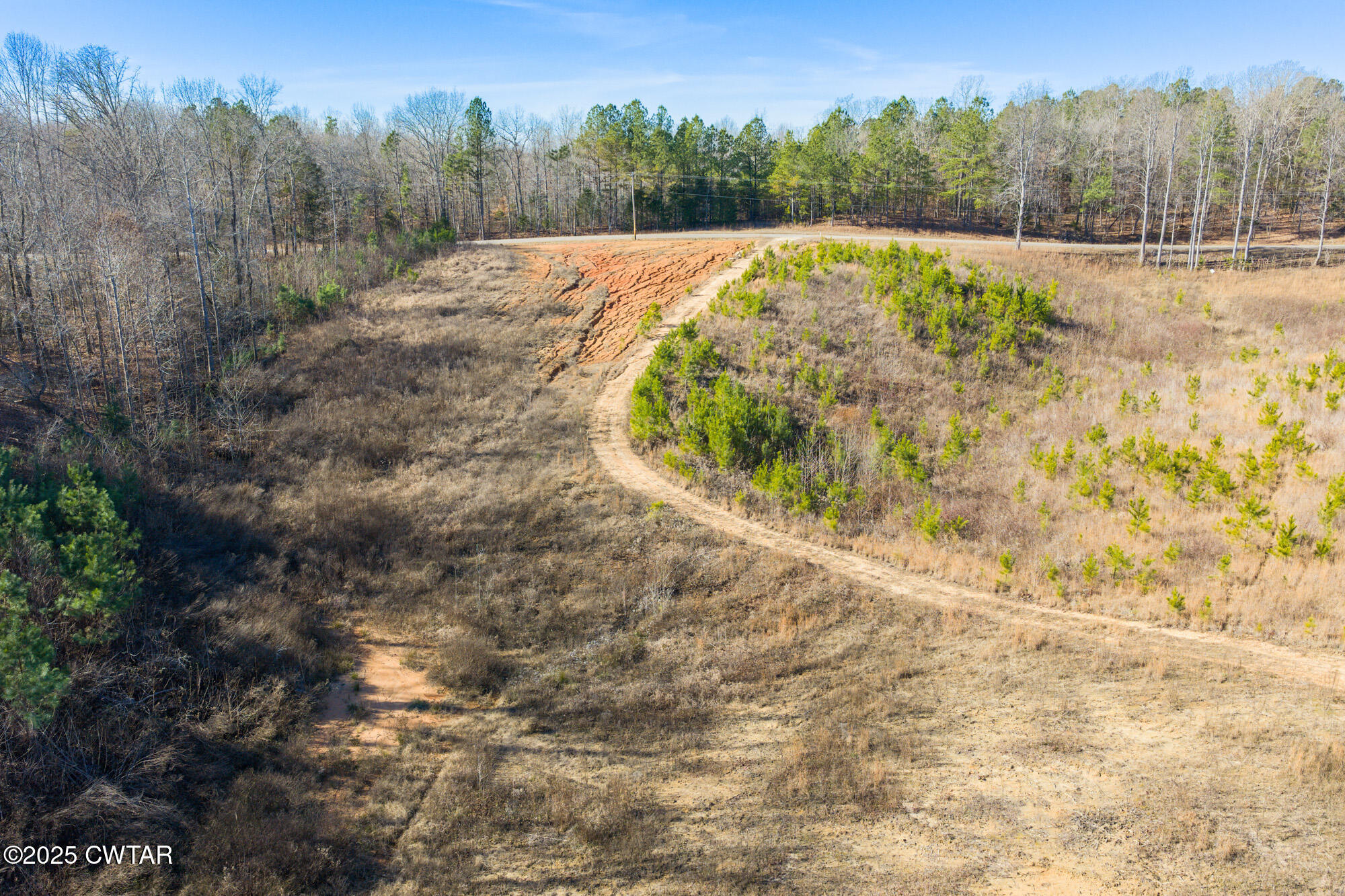 709 Broadway Road North Lexington, TN 38351 - Photo 6 of 11 DJI_20251219125353_0160_D (1)