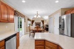 226 Tower Hill Road Cumberland, RI 02864 - Photo 11 of 35