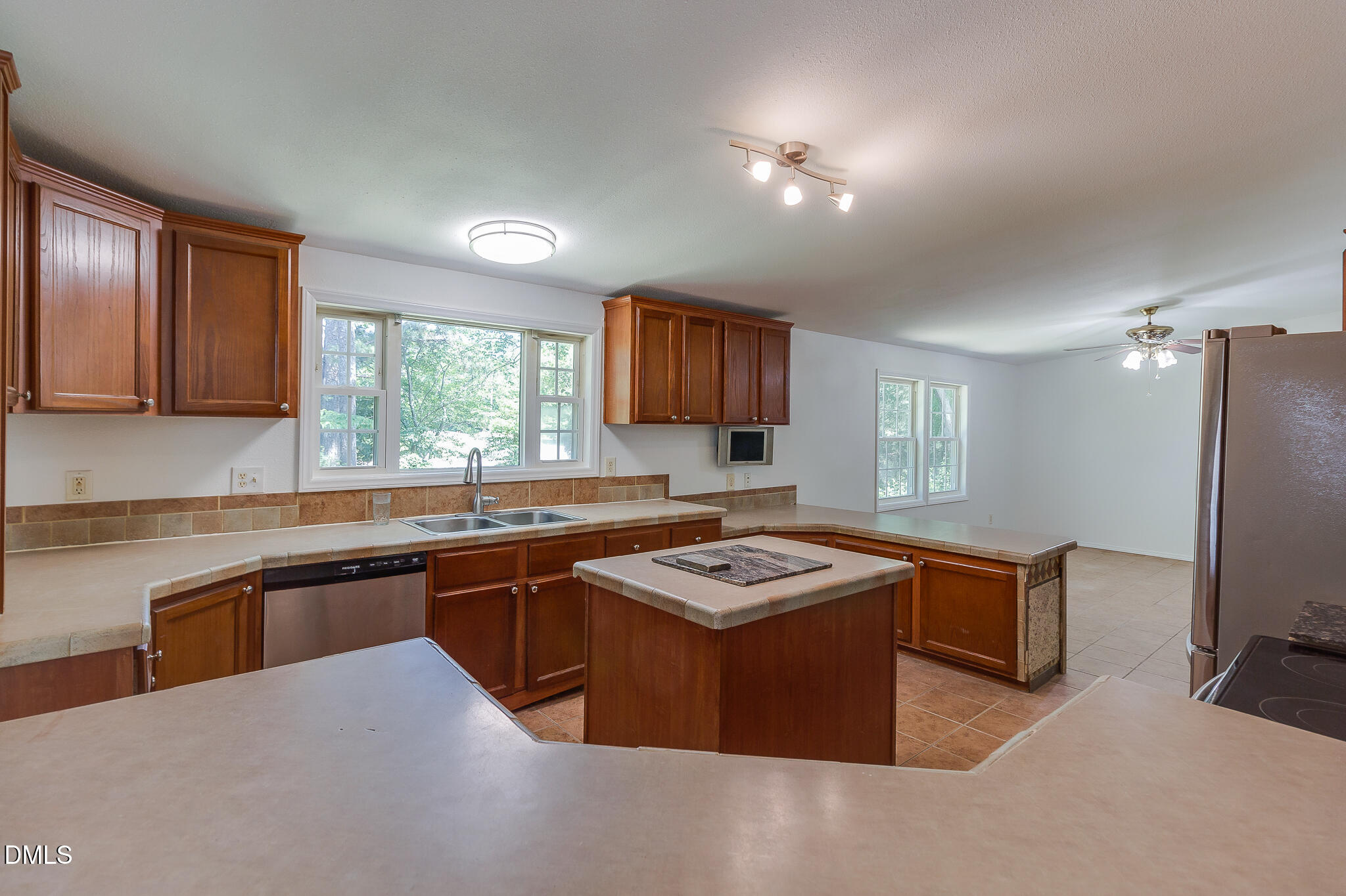 890 Wiggins Road Angier, NC 27501 - Photo 10 of 53 26-4