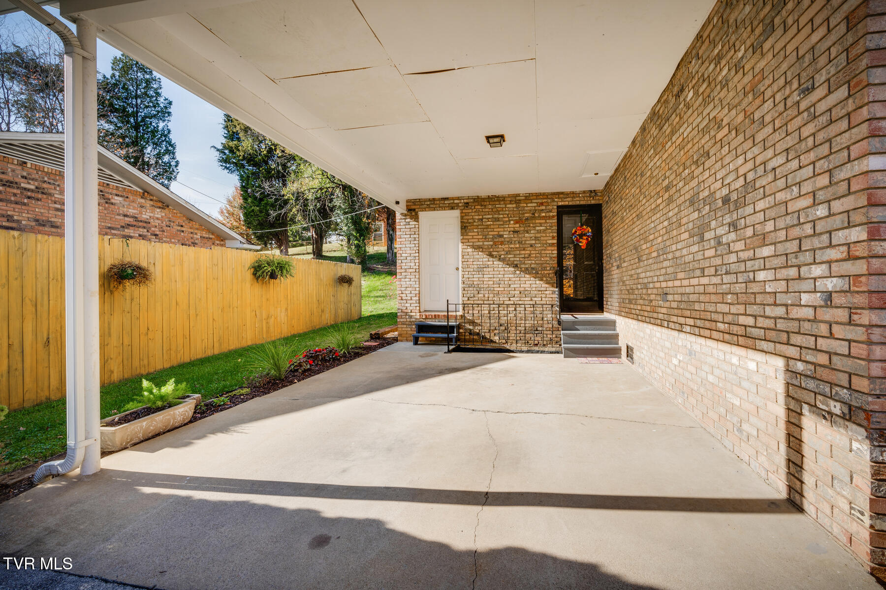 1509 Stratford Road Kingsport, TN 37664 - Photo 26 of 41 026