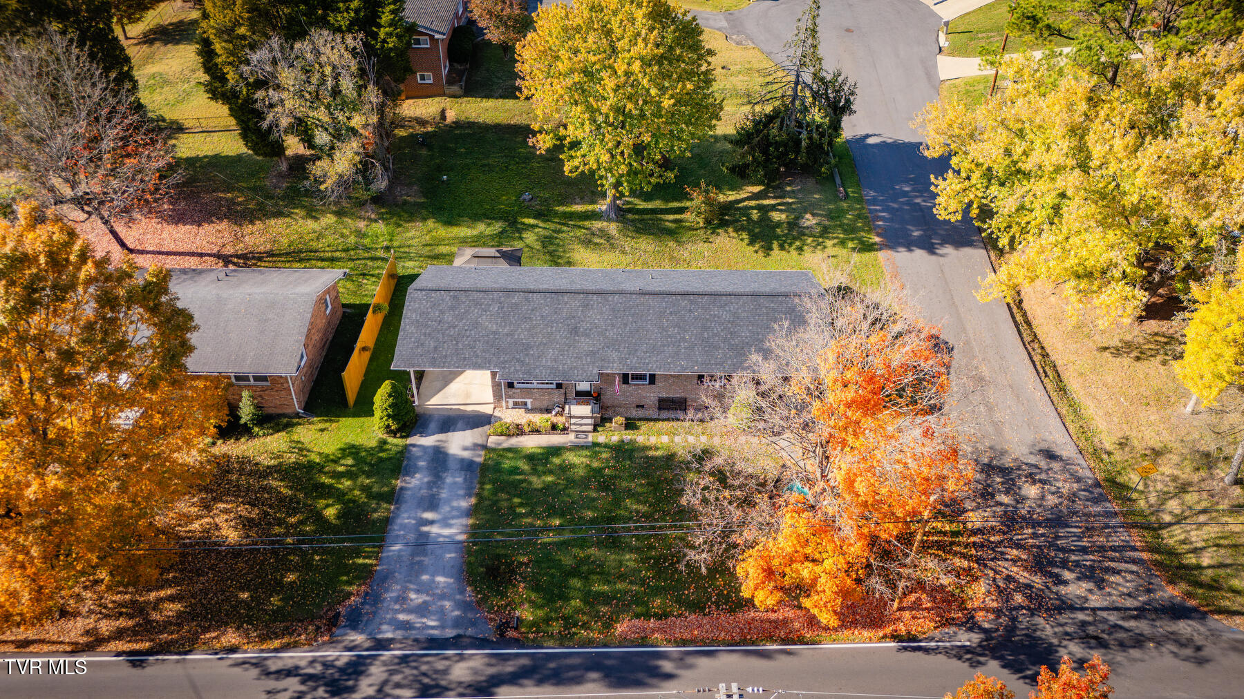 1509 Stratford Road Kingsport, TN 37664 - Photo 36 of 41 101