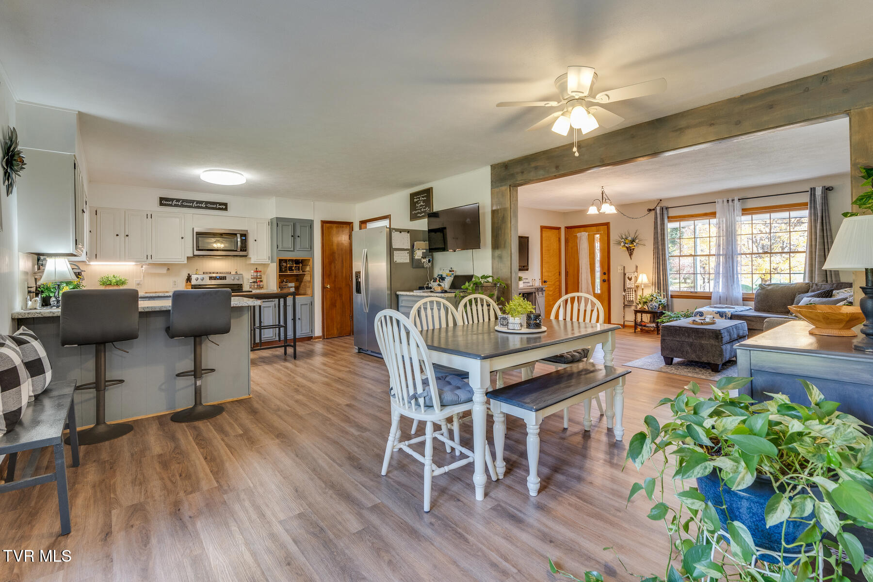 1509 Stratford Road Kingsport, TN 37664 - Photo 9 of 41 009