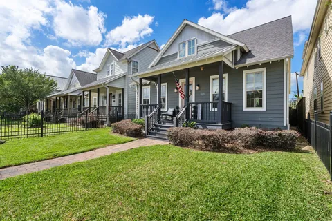 $384,000 | 8726 Kempwood Drive, Houston, TX 77080