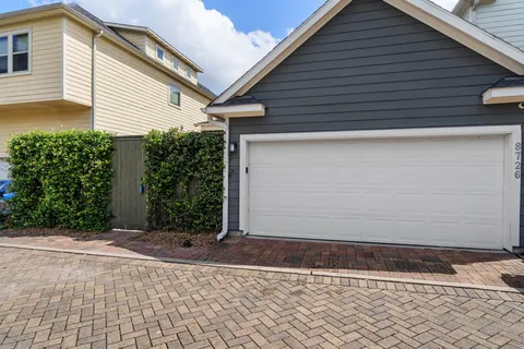 $384,000 | 8726 Kempwood Drive, Houston, TX 77080