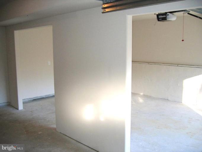 98 Quarry Road Stafford, VA 22554 - Photo 13 of 16 Garage 2