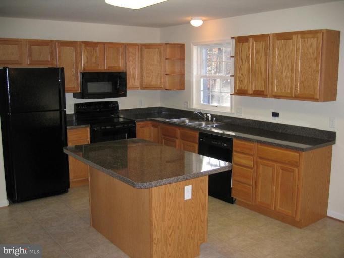 98 Quarry Road Stafford, VA 22554 - Photo 3 of 16 Kitchen #2