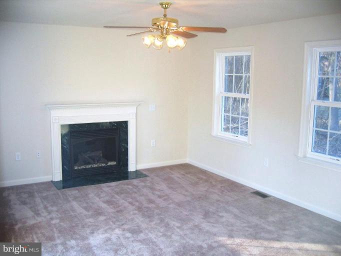 98 Quarry Road Stafford, VA 22554 - Photo 5 of 16 Family Room