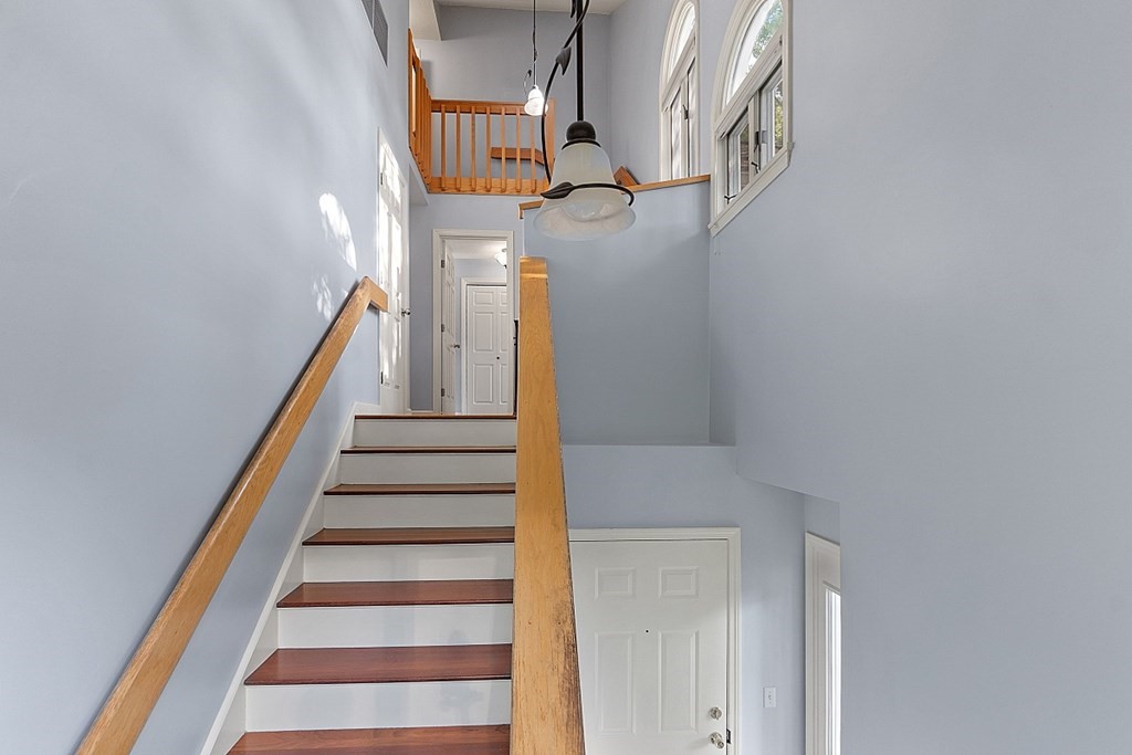 23 Pointe Rok Drive, Unit 23 Worcester, MA 01604 - Photo 10 of 40 Gallery Image 10