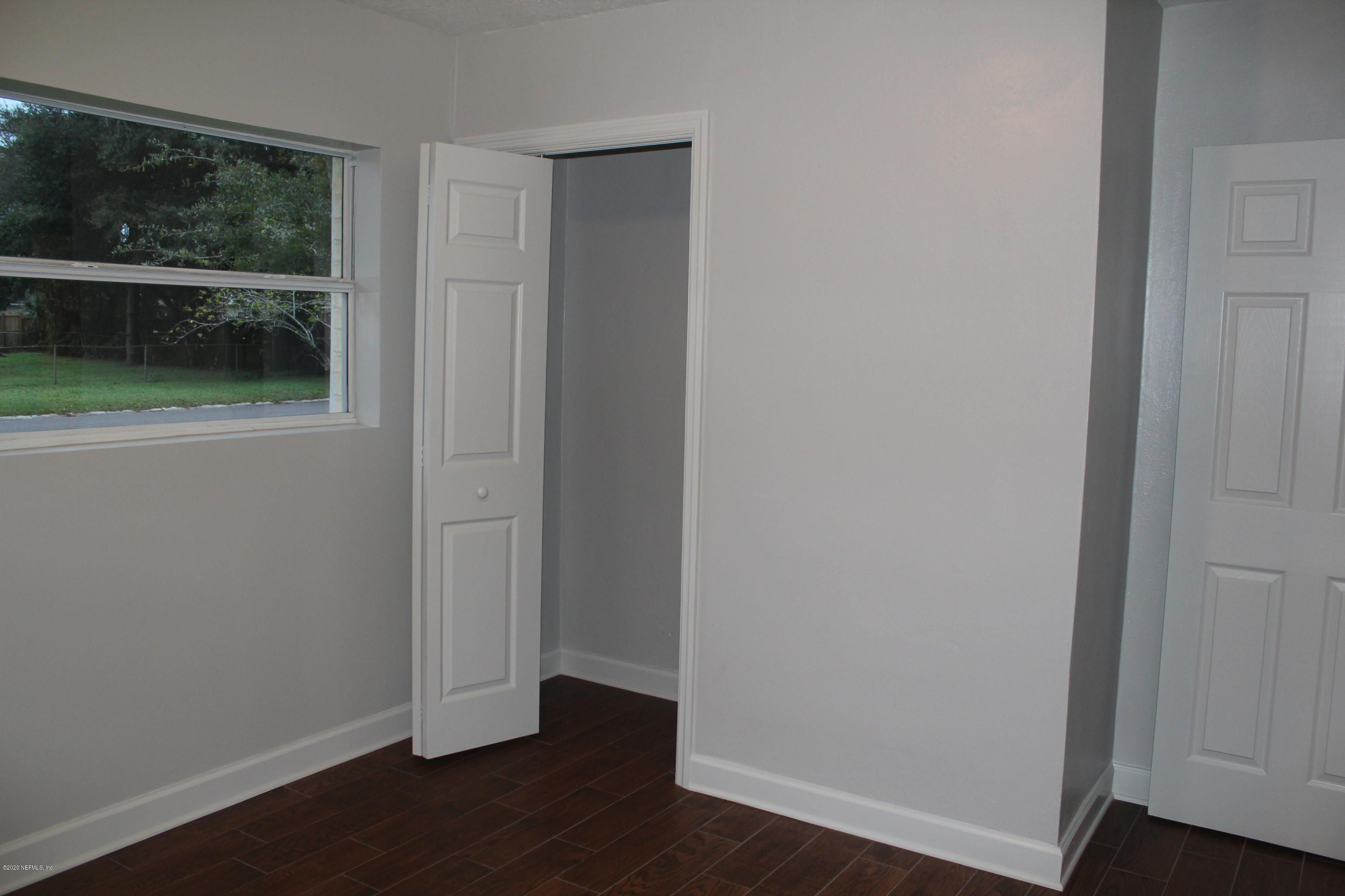 6915 King Arthur Road Jacksonville, FL 32211 - Photo 7 of 17 6SEbedroom