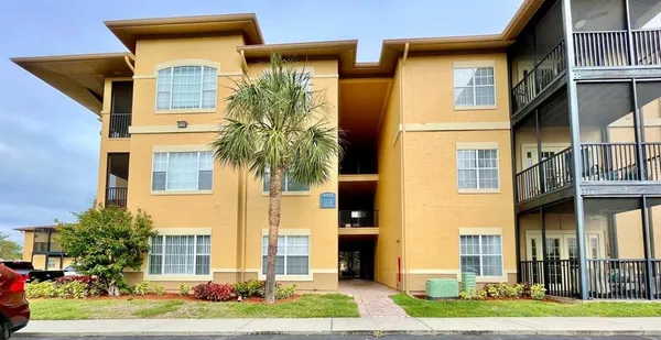 $1,900 | 4333 Bayside Village Drive, Unit 128, Tampa, FL 33615