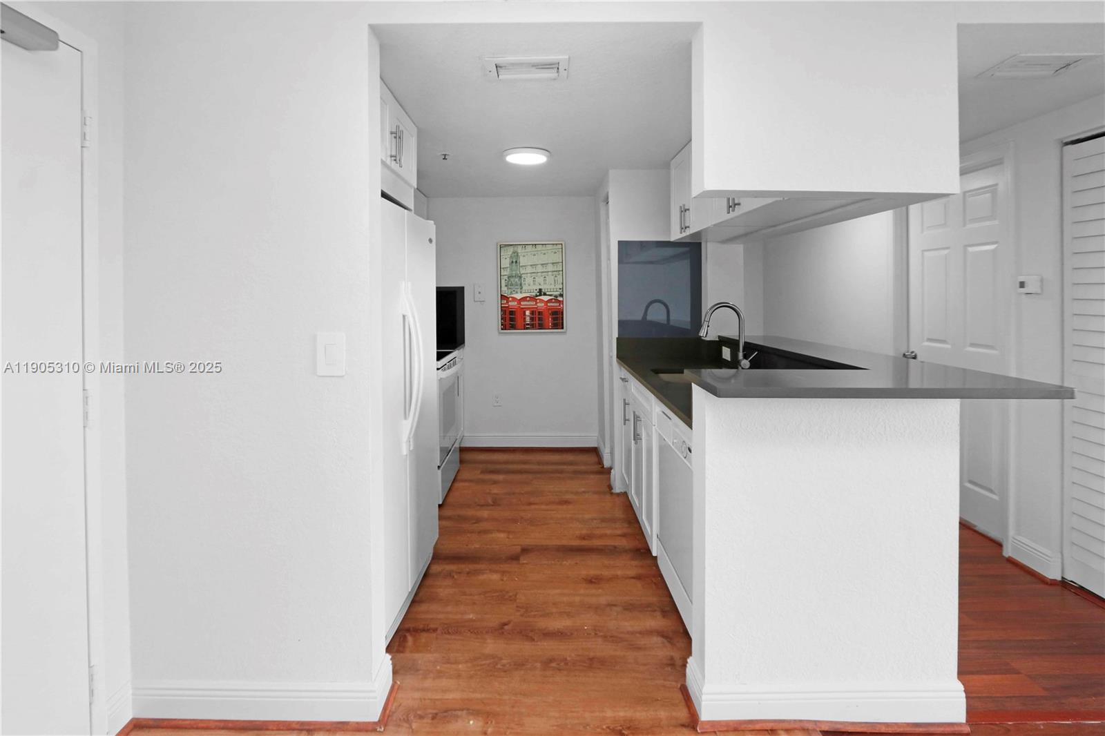 816 Northwest 11th Street, Unit 610 Miami, FL 33136 - Photo 15 of 28