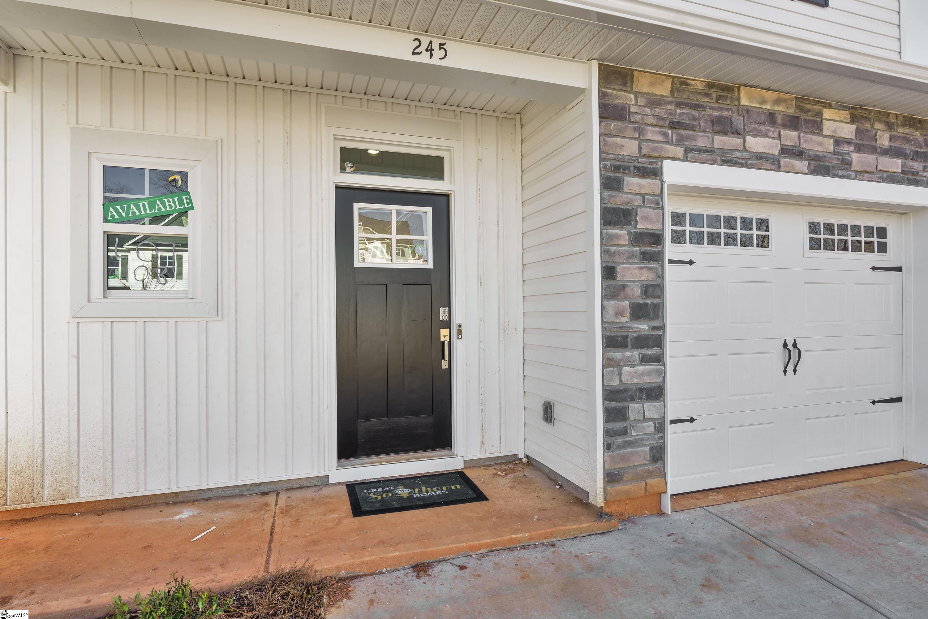 245 Brown Circle Easley, SC 29642 - Photo 3 of 25