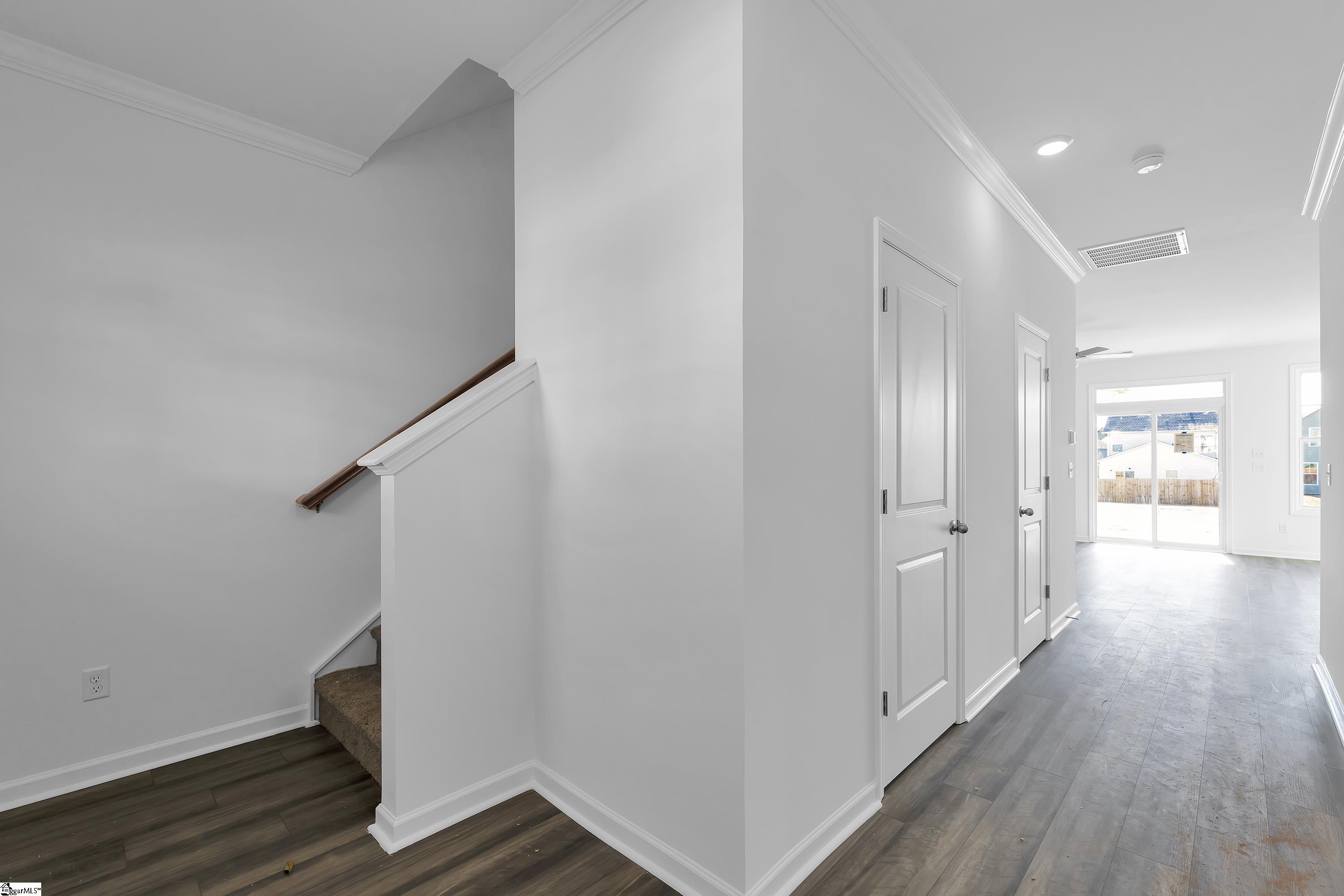 245 Brown Circle Easley, SC 29642 - Photo 4 of 25