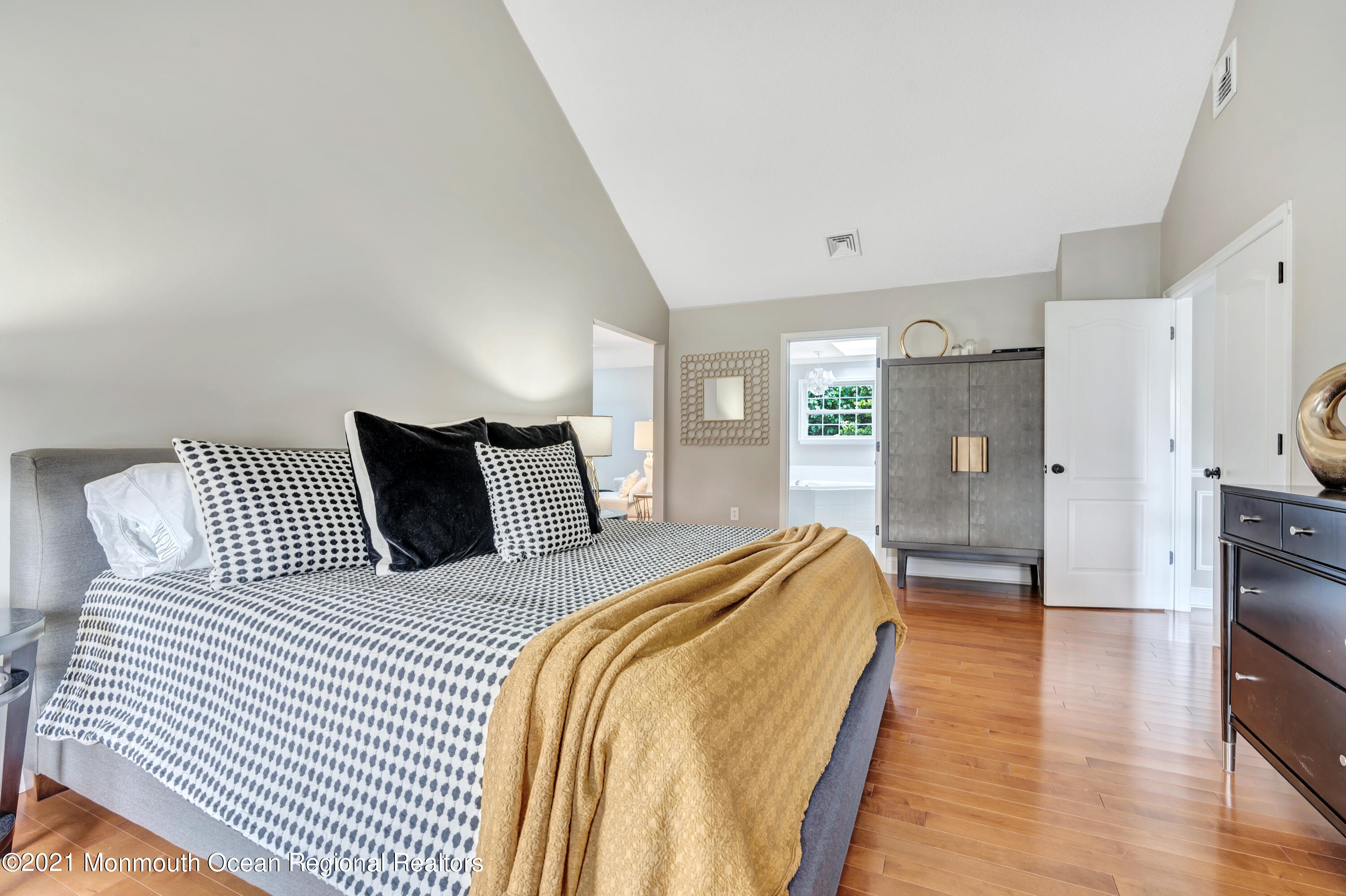 429 Meadowood Road Jackson, NJ 08527 - Photo 22 of 65 bedsbaths (4)