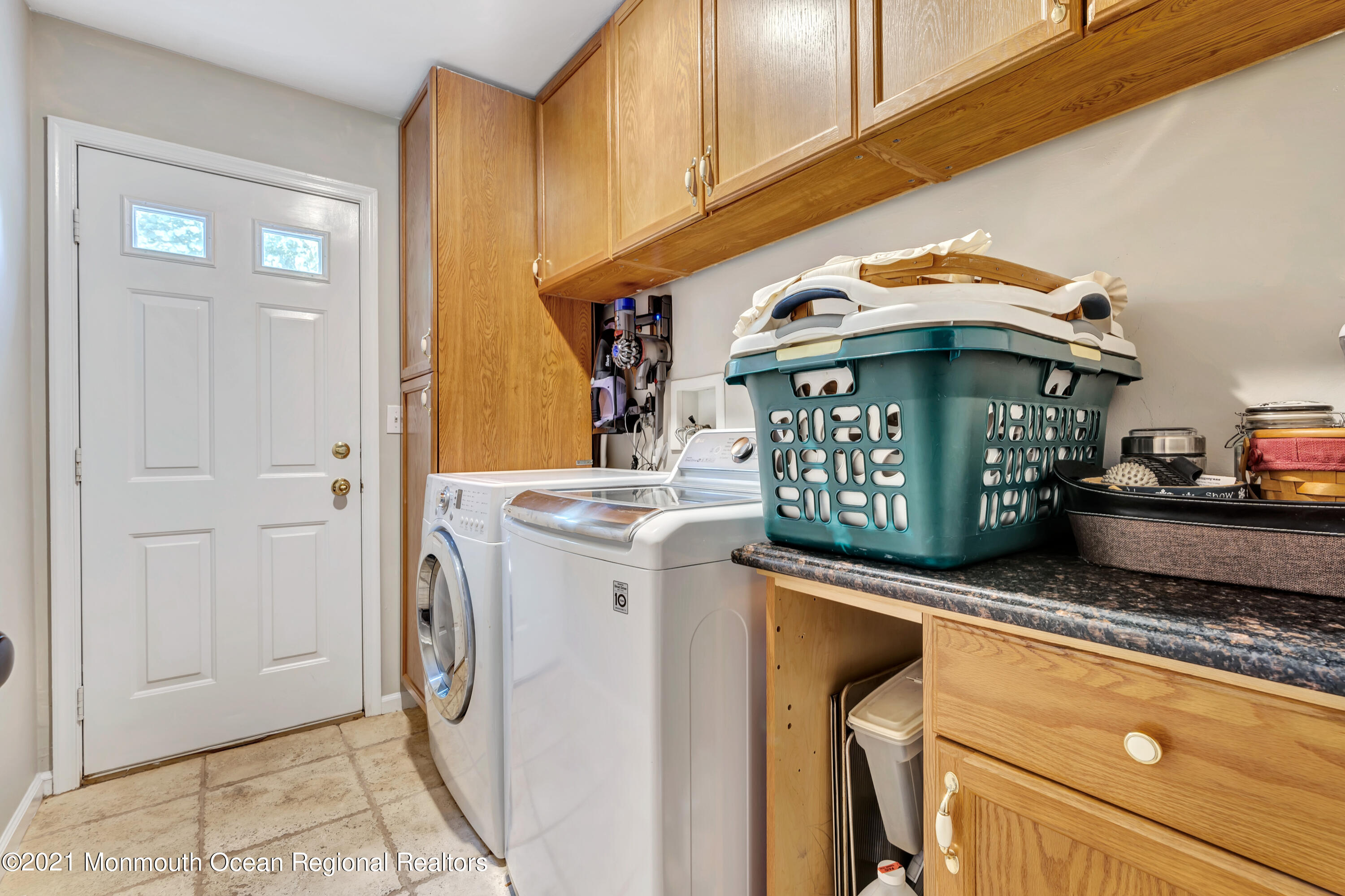 429 Meadowood Road Jackson, NJ 08527 - Photo 34 of 65 laundry