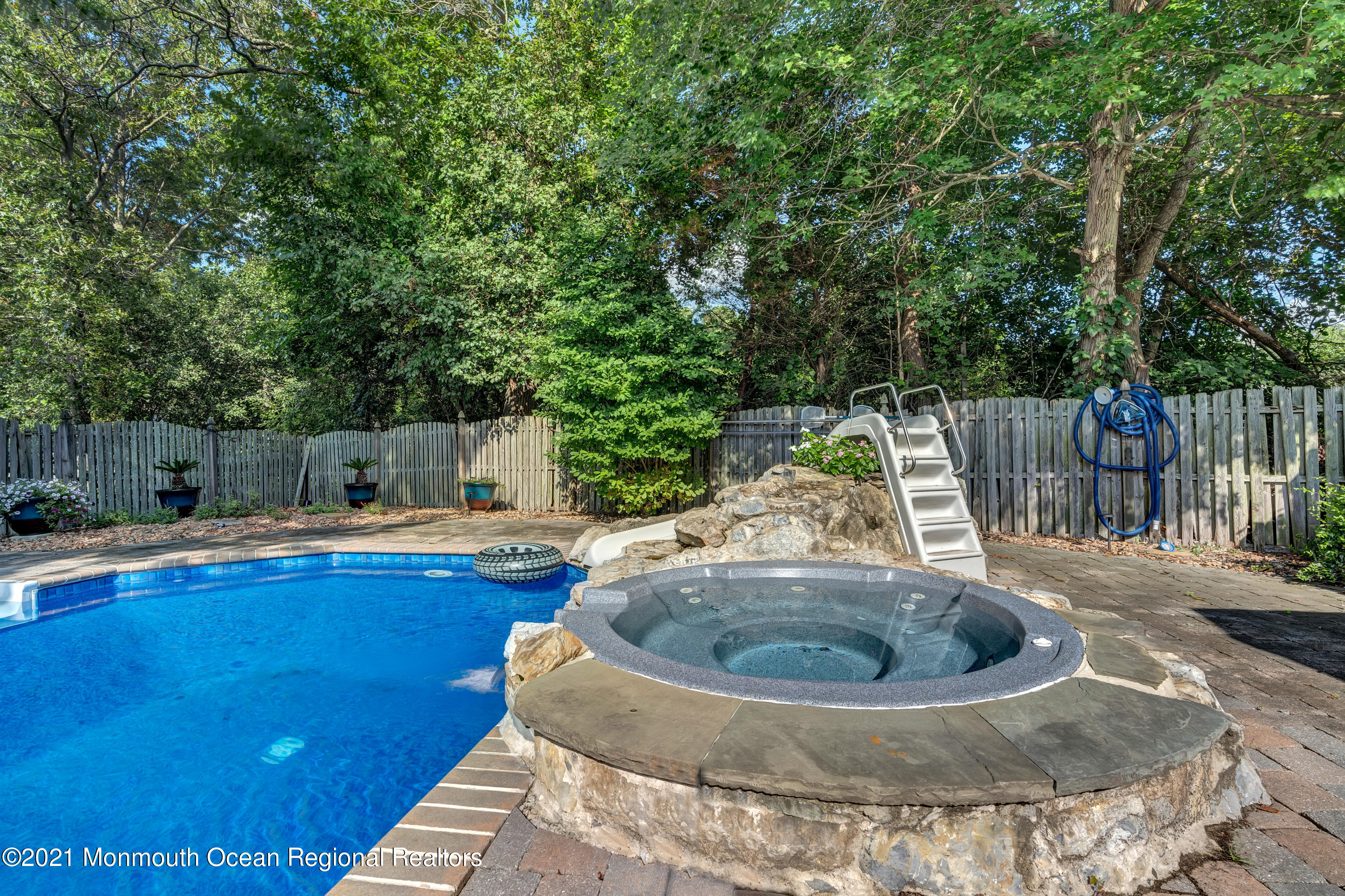 429 Meadowood Road Jackson, NJ 08527 - Photo 42 of 65 6 (2)