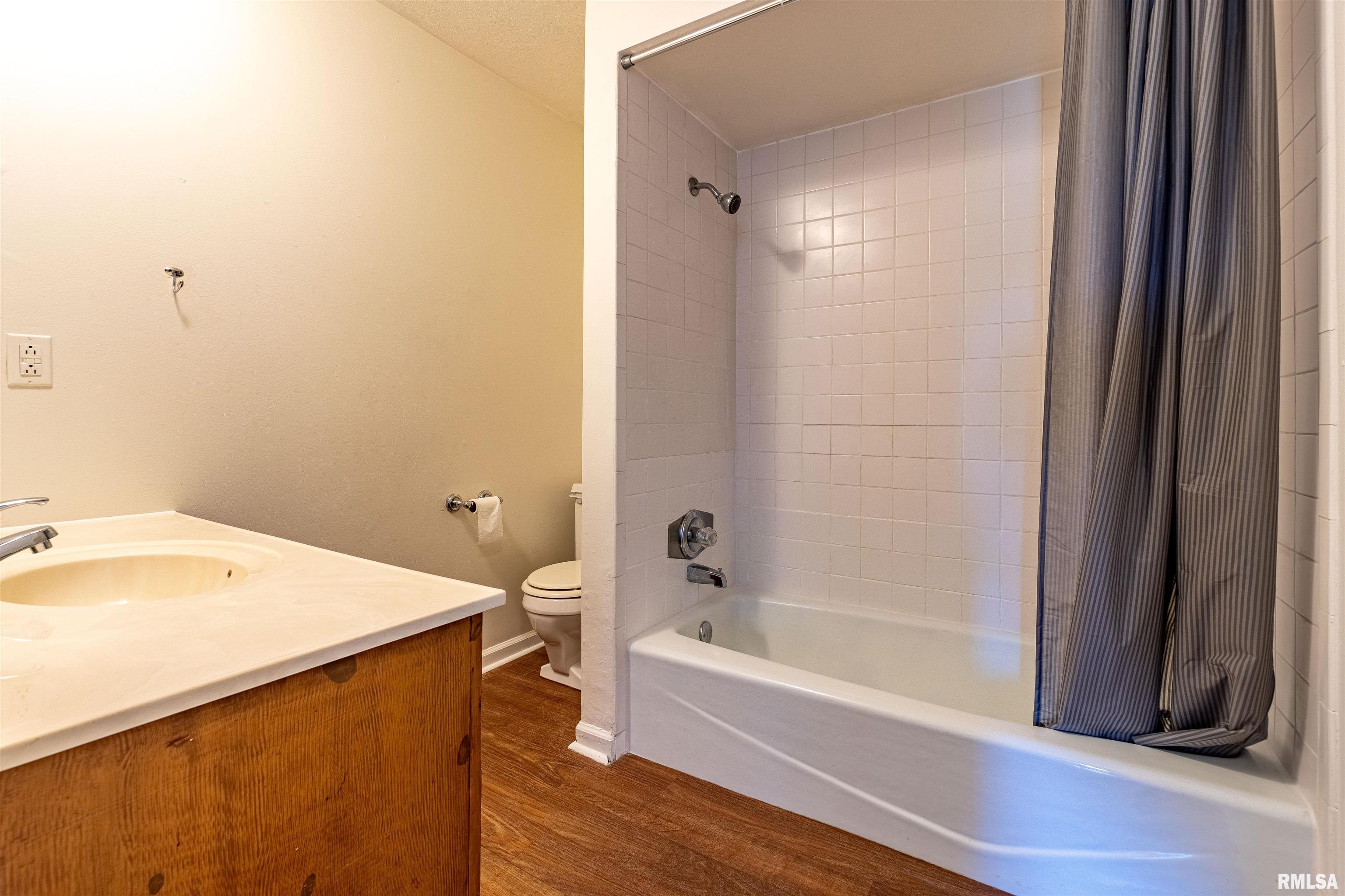 9702 West Whittingham Point Mapleton, IL 61547 - Photo 15 of 35