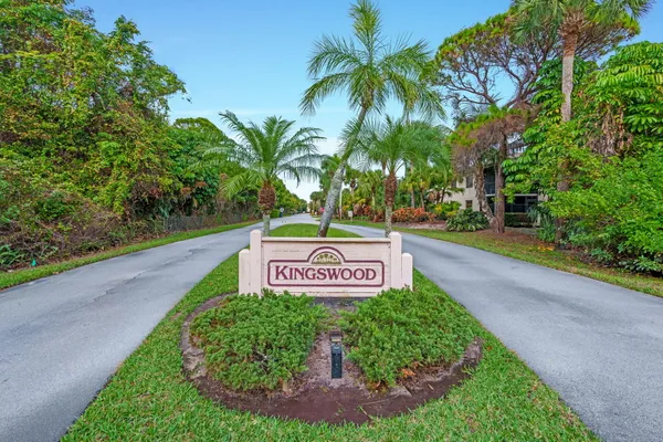 $187,000 | 2950 Southeast Ocean Boulevard, Unit 1196, Stuart, FL 34996