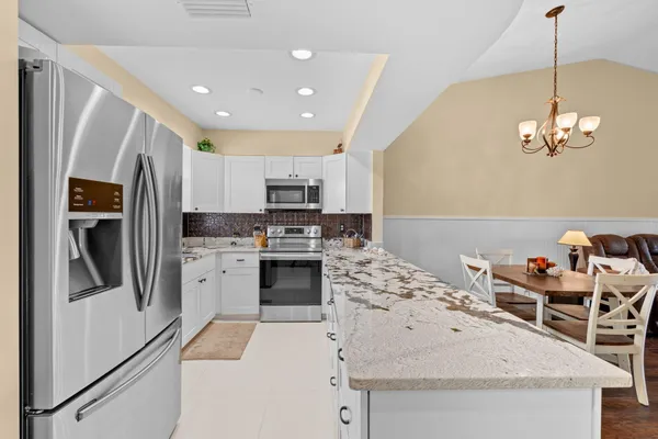 $187,000 | 2950 Southeast Ocean Boulevard, Unit 1196, Stuart, FL 34996