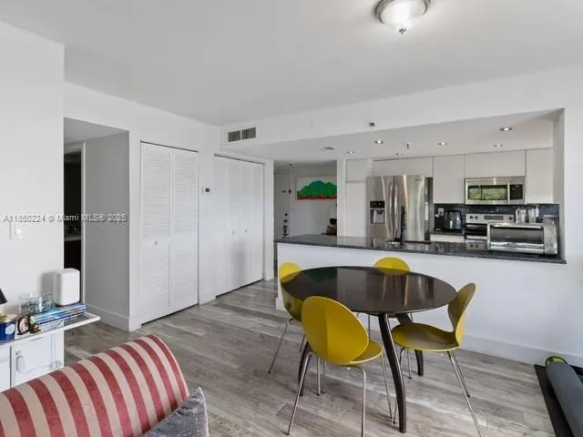 $605,000 | 2501 Brickell Avenue, Unit 307, Miami, FL 33129