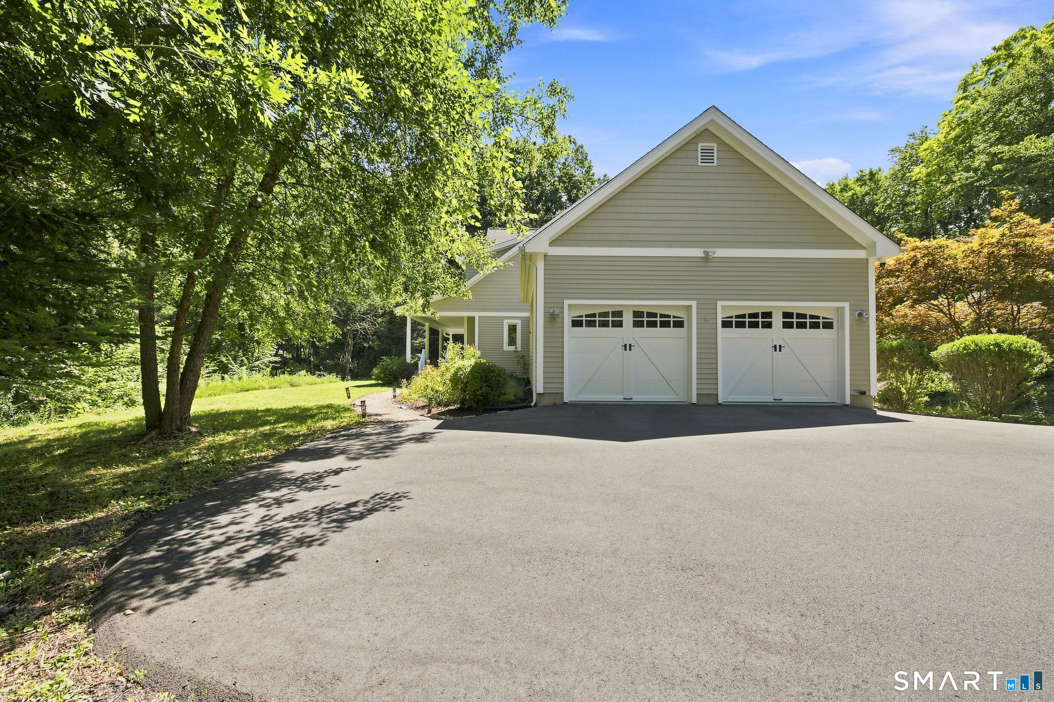 9 A New Bridge Road Brookfield, CT 06804 - Photo 4 of 40 Gallery Image 4
