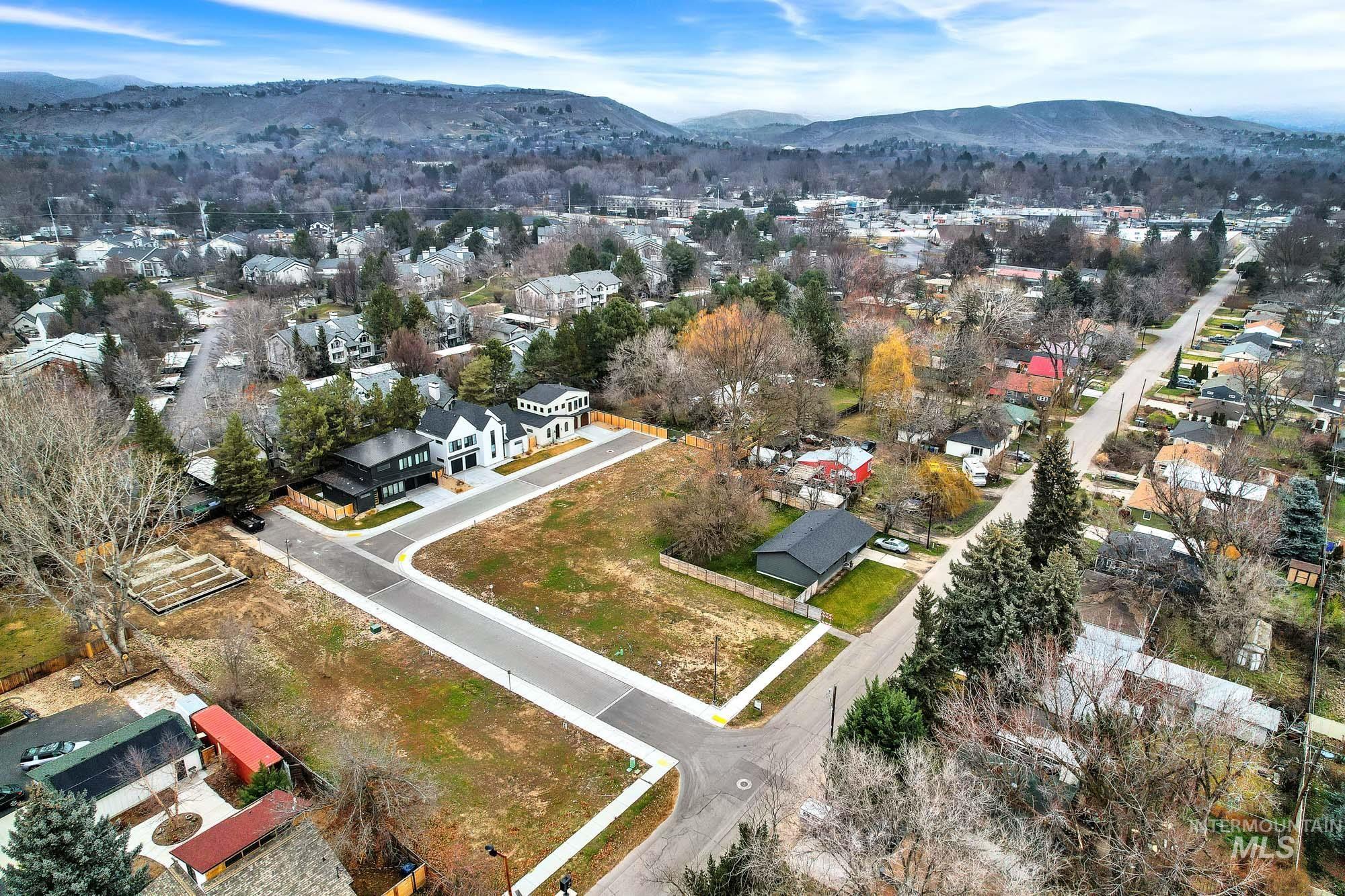 3002 North Water Run Lane Boise, ID 83703 - Photo 6 of 12