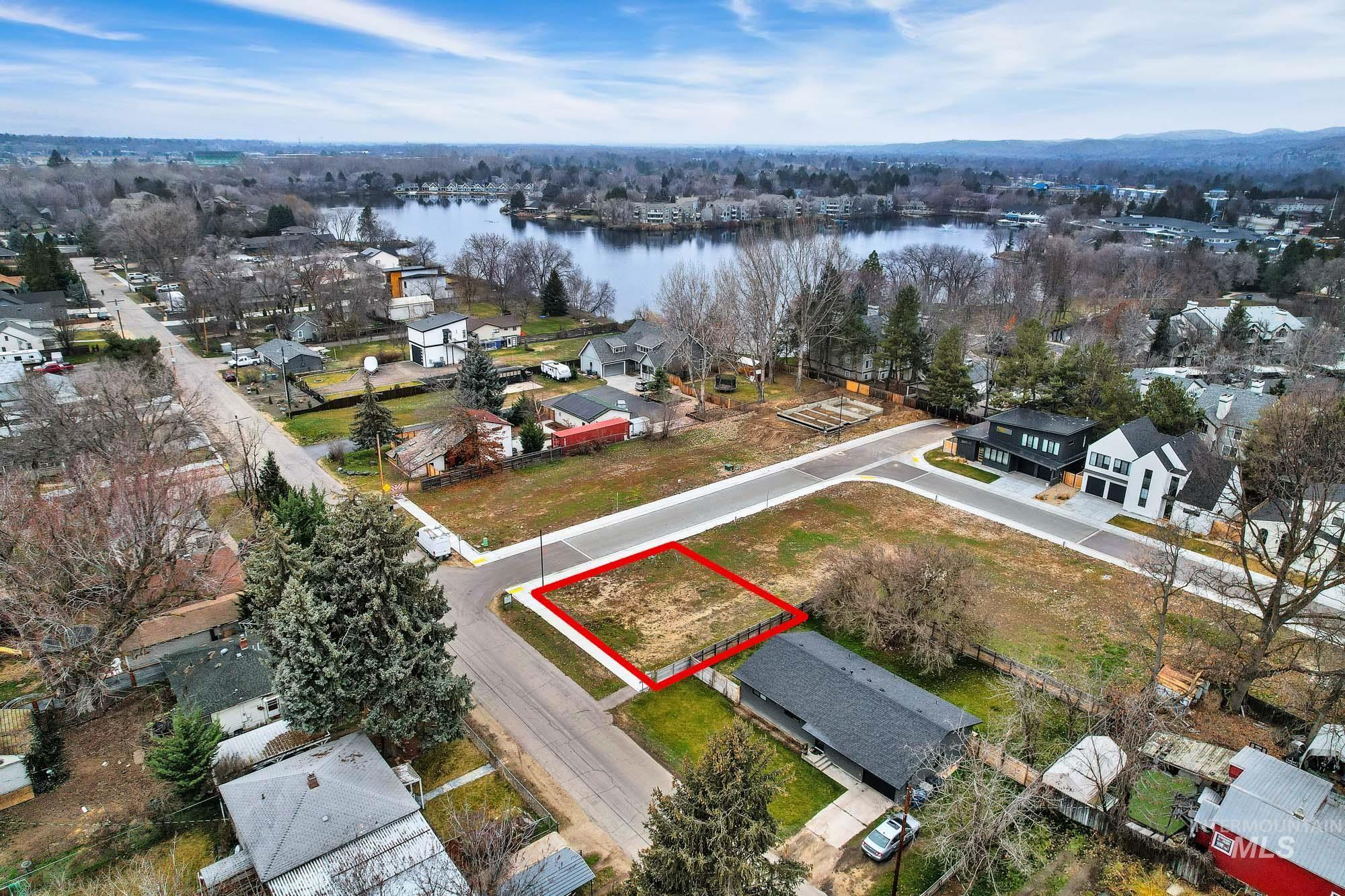 3002 North Water Run Lane Boise, ID 83703 - Photo 9 of 12