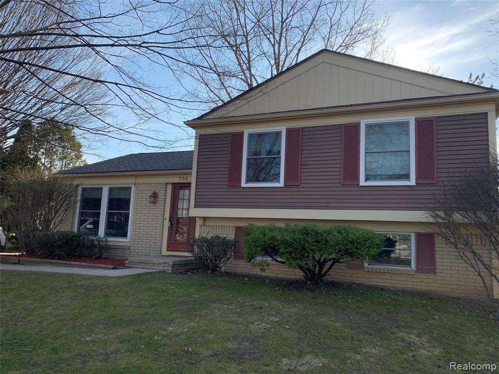 736 Kirkton Court Rochester Hills, MI 48307 - Photo 1 of 48