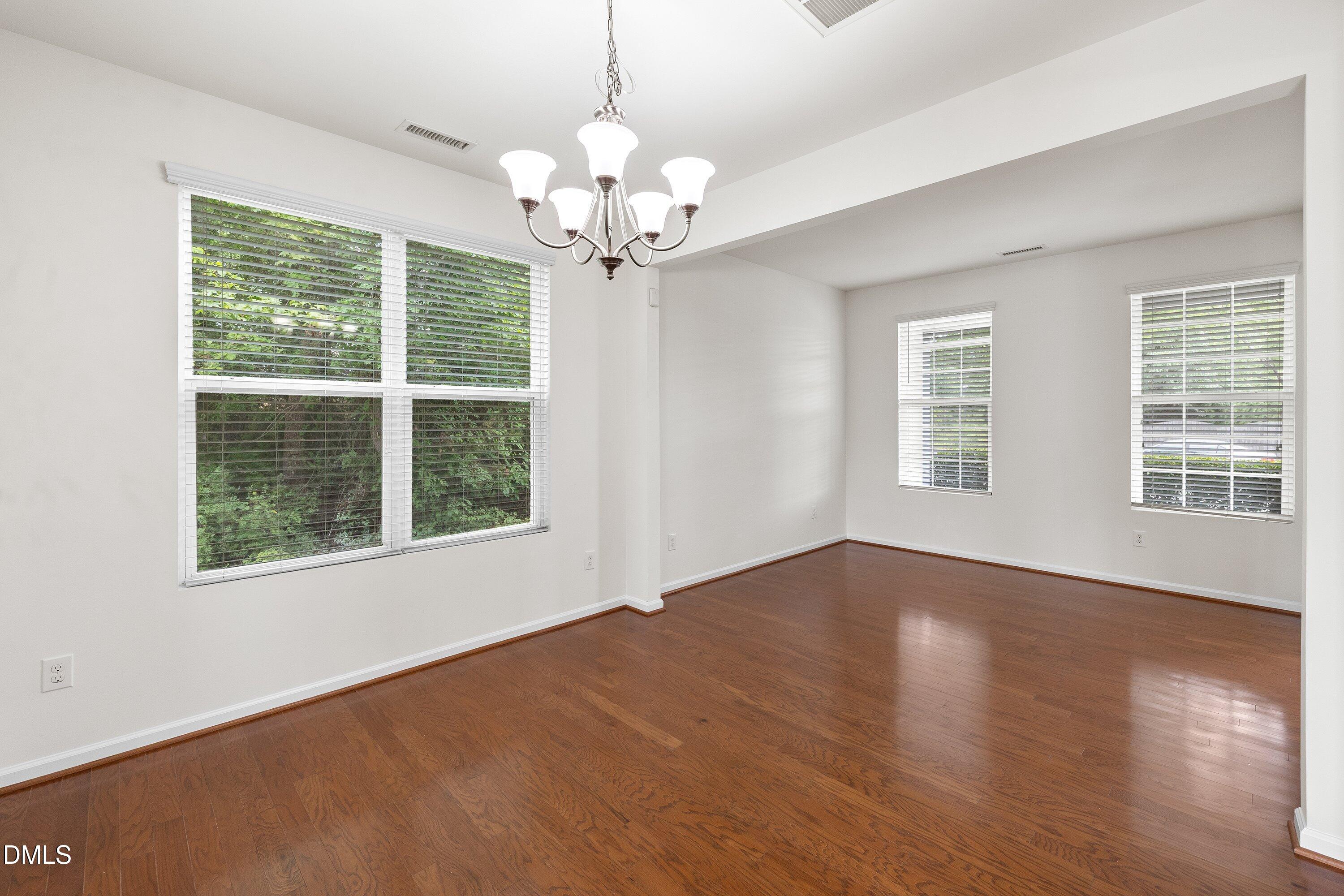 103 Thorngate Road Durham, NC 27703 - Photo 12 of 50 13-103 Thorngate Rd_7297