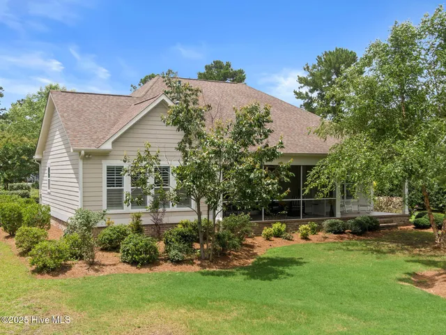 $747,400 | 9385 Fallen Pear Lane Northeast, Leland, NC 28451