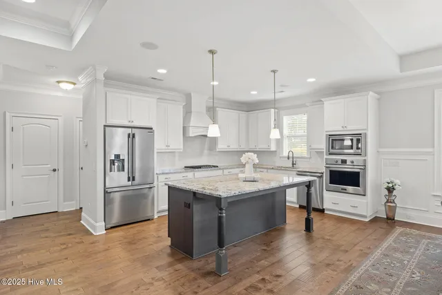 $747,400 | 9385 Fallen Pear Lane Northeast, Leland, NC 28451