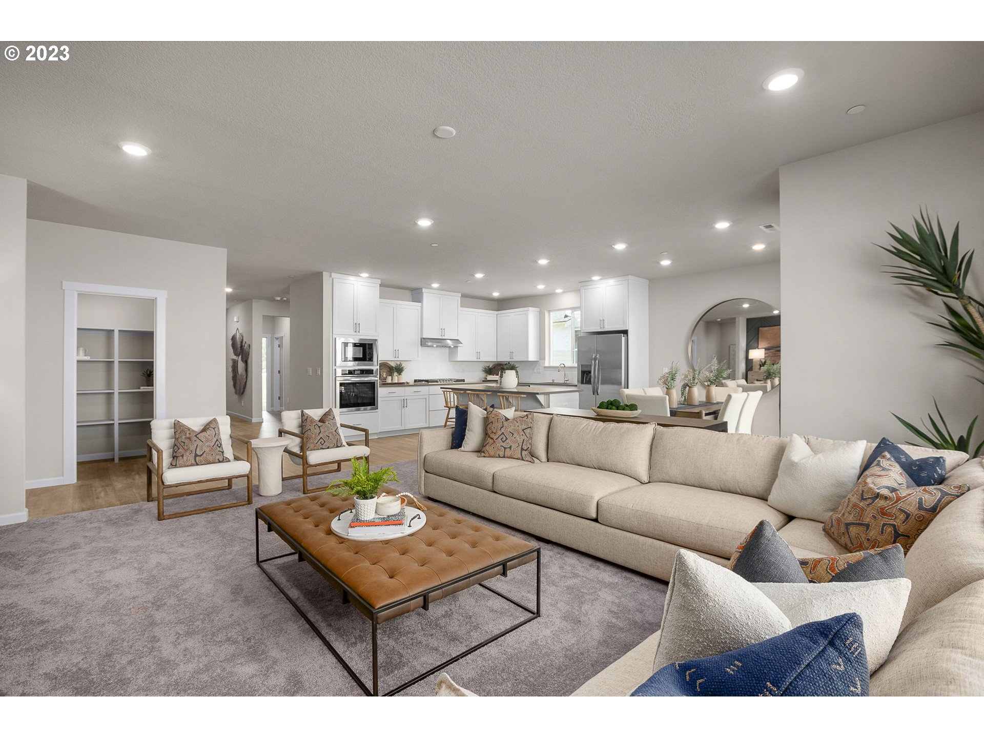 5435 North 87th Avenue Camas, WA 98607 - Photo 4 of 16 a living room with furniture kitchen and a table