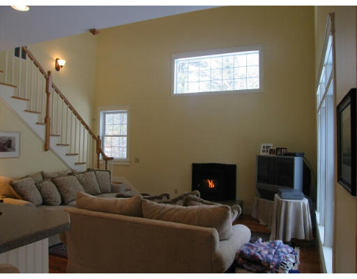 150 Fomer Road Southampton, MA 01073 - Photo 5 of 15