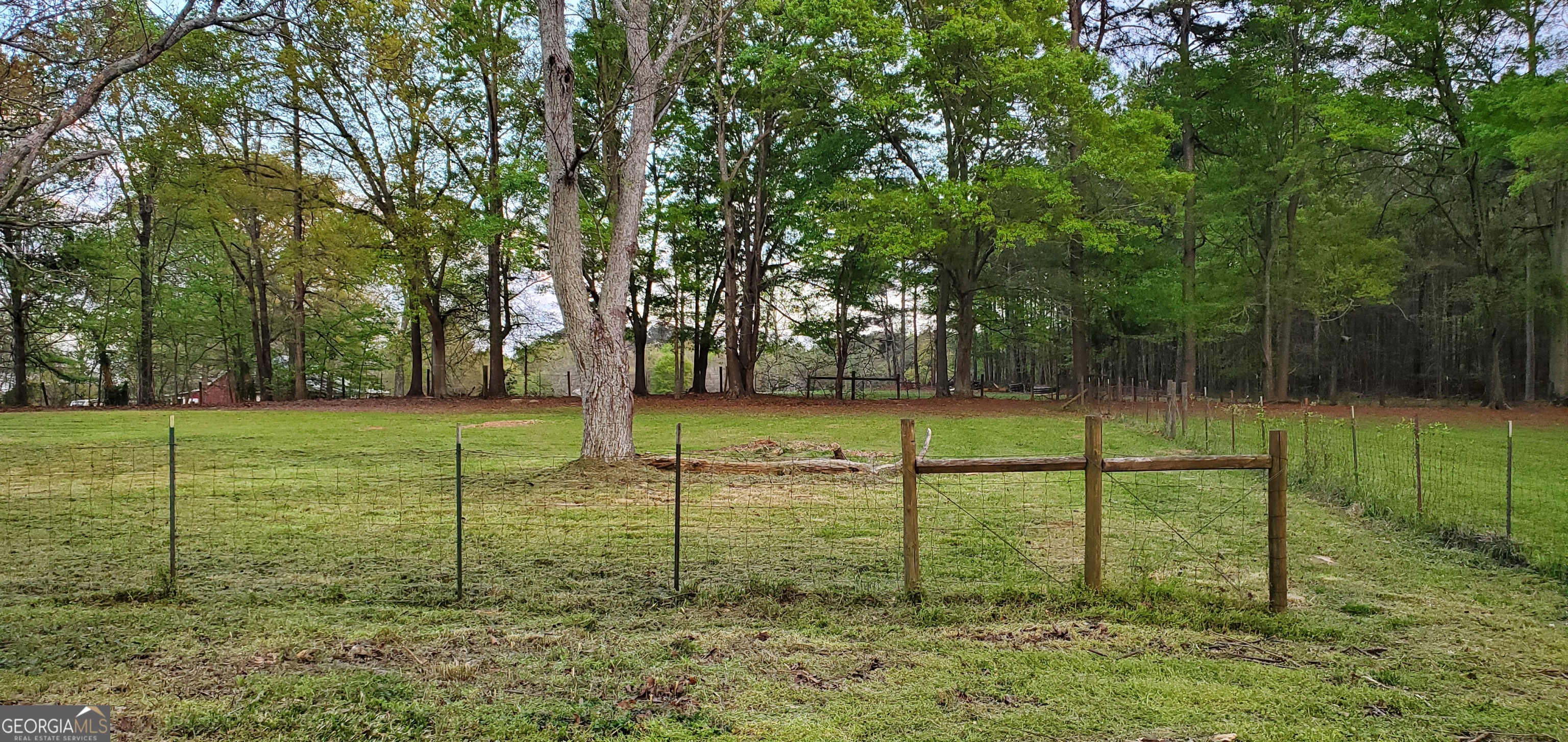 1061 Burger Road Watkinsville, GA 30677 - Photo 27 of 43 a view of a park