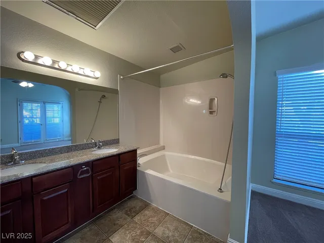 $1,395 | 2912 Bluegill Way, Unit C, Henderson, NV 89014