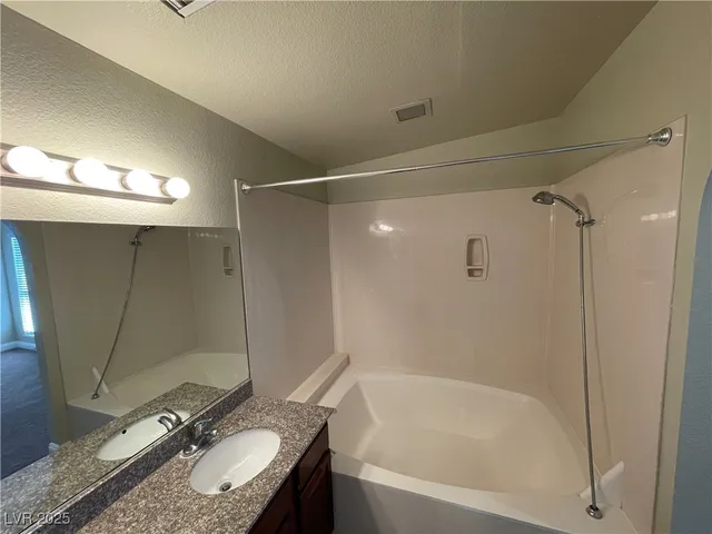$1,395 | 2912 Bluegill Way, Unit C, Henderson, NV 89014