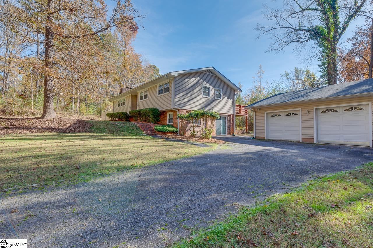 300 Rockingham Road Seneca, SC 29672 - Photo 5 of 36 Gallery Image 5