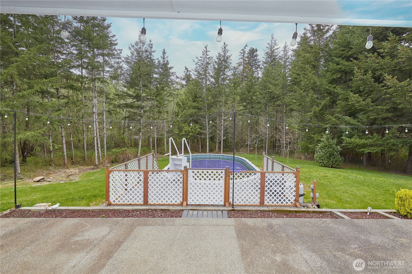 4909 Southwest Old Clifton Road Port Orchard, WA 98367 - Photo 4 of 40