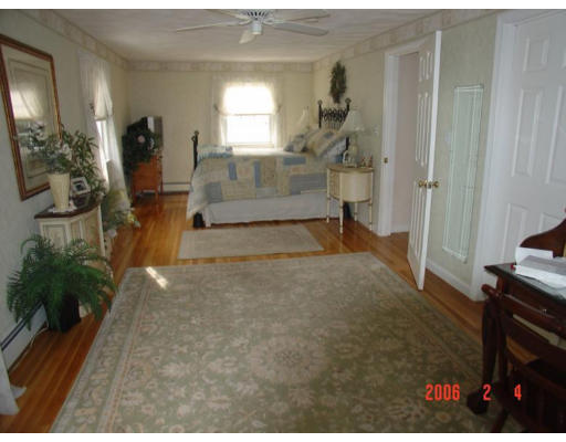 4 Virginia Road North Reading, MA 01864 - Photo 3 of 17 Gallery Image 3