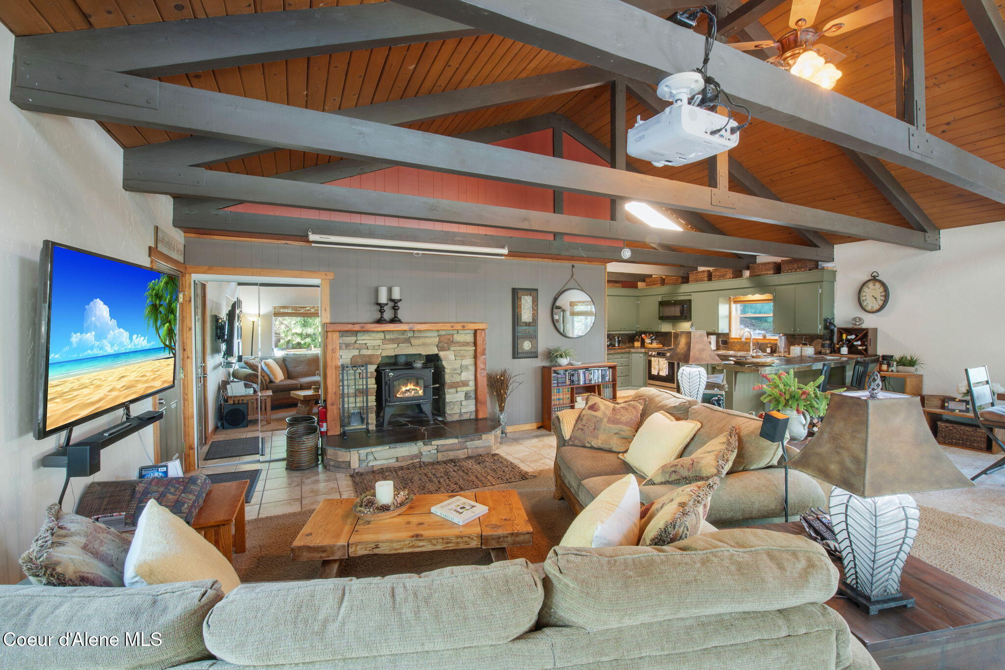 4676 East Hayden Lake Road Hayden, ID 83835 - Photo 11 of 31 Living Room