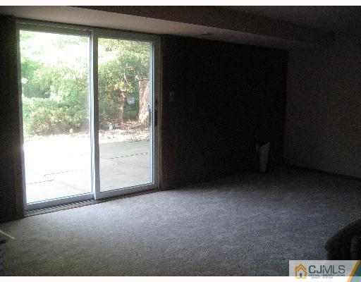 35 University Road East Brunswick, NJ 08816 - Photo 4 of 8 Gallery Image 4